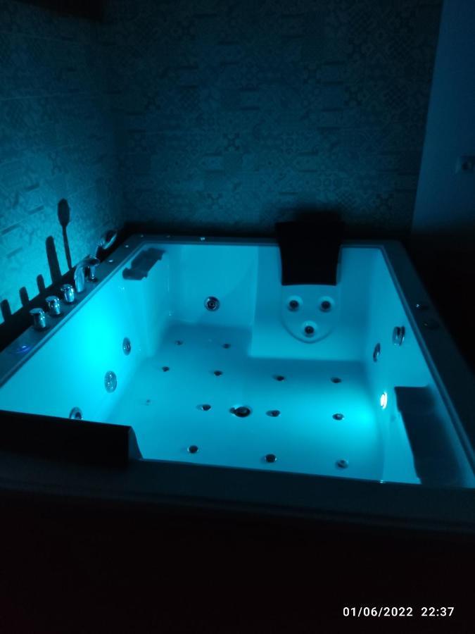 Villa Egipto Con Jacuzzi Y Piscina Climatizada Chiclana de la Frontera Eksteriør bilde