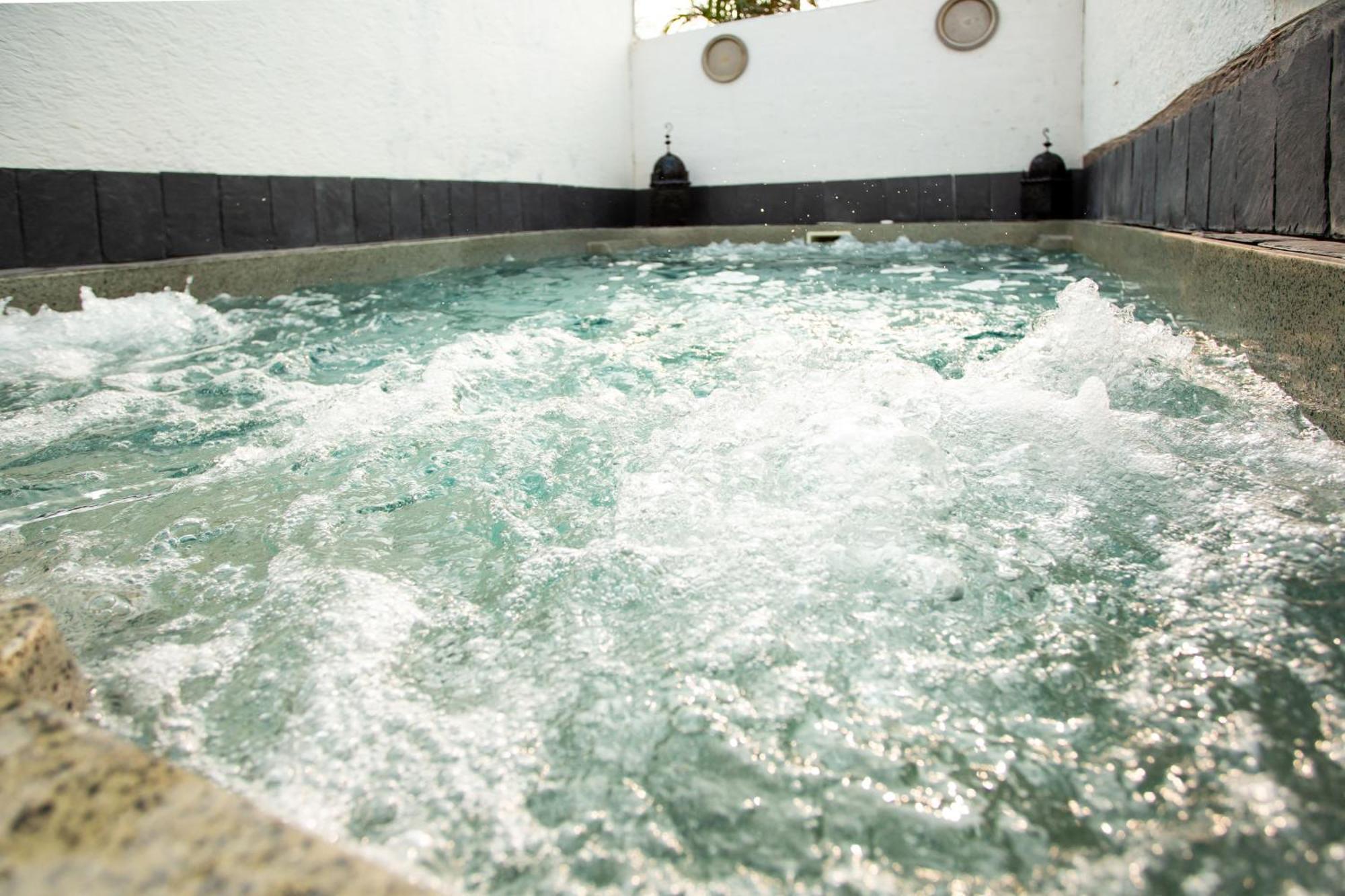 Villa Egipto Con Jacuzzi Y Piscina Climatizada Chiclana de la Frontera Eksteriør bilde